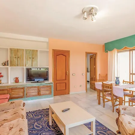3 Bedroom Lovely In Malaga דירה טורמולינוס