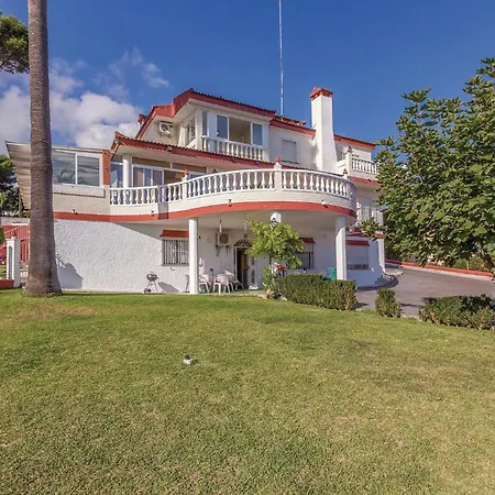 3 Bedroom Lovely In Malaga טורמולינוס