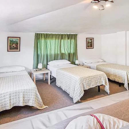 Appartement 3 Bedroom Lovely In Malaga *